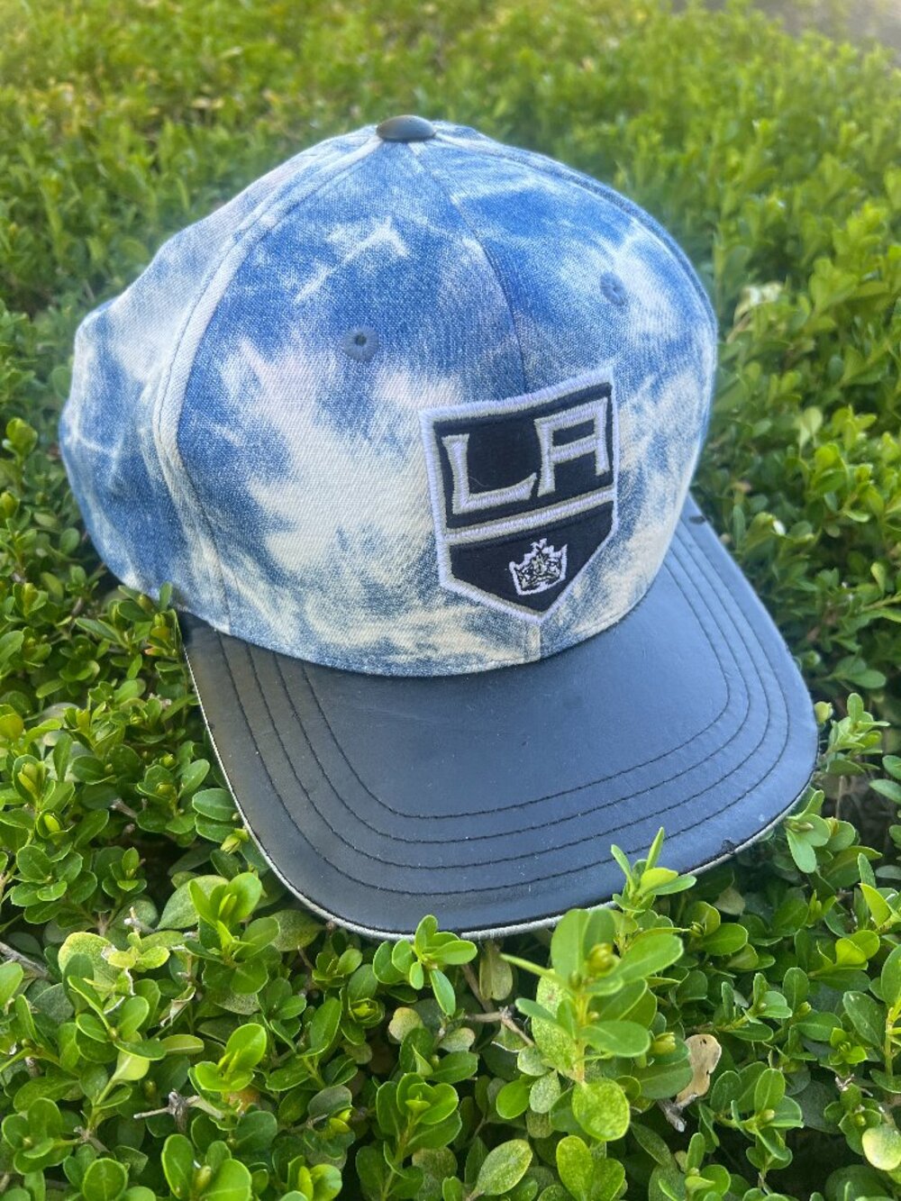 Rare - LA Kings Acid Wash Denim Hat NHL - Adjustable - American Needle